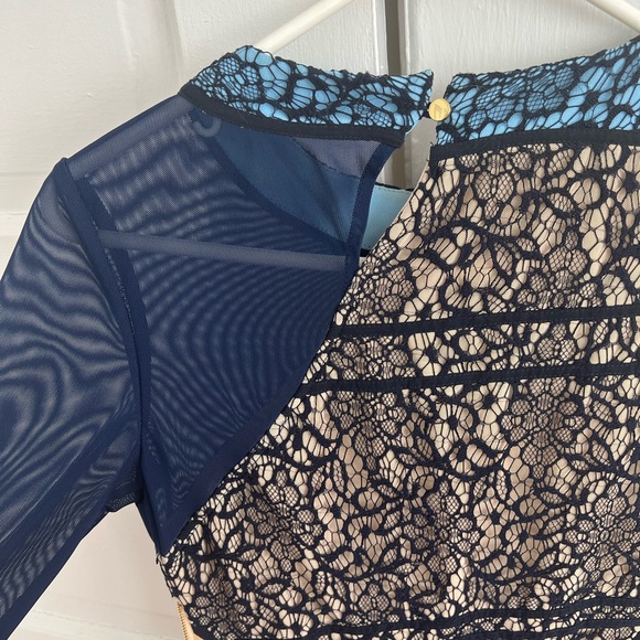 THREE FLOOR mini 3/4 sleeved lace dress size 6 but fits like a 2-4 - Picture 7 of 13